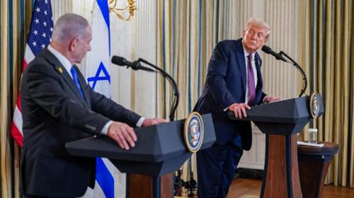 面对以总理的蹬鼻子上脸，特朗普忍无可忍，爆粗口破口